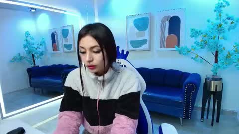 Snapshot of charlotte_etthan chatting on September 2025 03:23:02 AM Charlotte online show from September 2025 03:23:02 AM