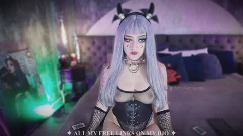 Snapshot of charlotte_germanotta_ chatting on September 2025 06:57:02 PM Charlotte online show from September 2025 06:57:02 PM