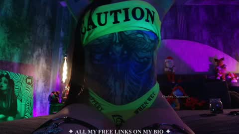 Snapshot of charlotte_germanotta_ chatting on November 2025 04:29:02 PM Charlotte online show from November 2025 04:29:02 PM