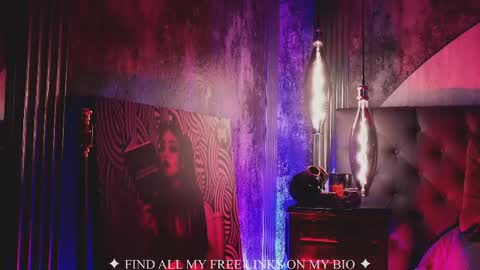 Charlotte online show from April 2026 06:59:02 PM