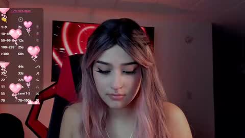 Charlotte  online show from November 2025 02:54:01 AM