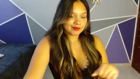 Snapshot of charlotte_greyx chatting on October 2025 07:23:01 PM Charlotte online show from October 2025 07:23:01 PM