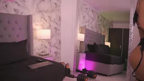 Charlotte online show from March 2025 06:33:02 AM