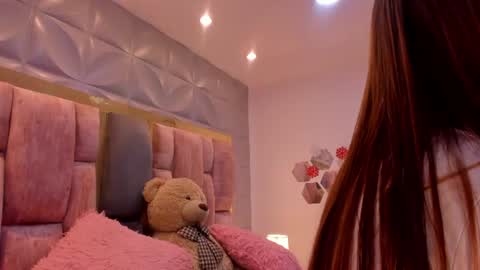 Snapshot of charlotte_icee chatting on June 2026 04:09:02 PM Charlotte Icee online show from June 2026 04:09:02 PM