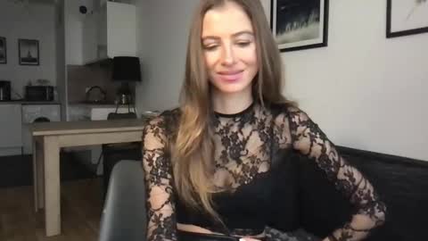 Charlotte Roche online show from February 2025 12:27:01 PM