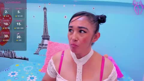 Charlotte  online show from February 2025 05:42:02 PM