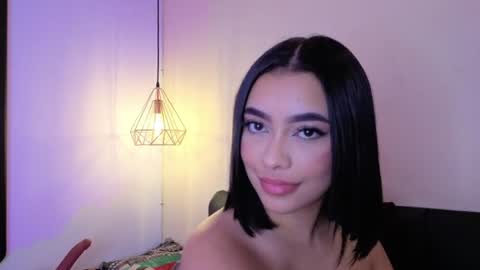 Snapshot of charlotteg18 chatting on June 2026 05:12:01 AM Charlote online show from June 2026 05:12:01 AM
