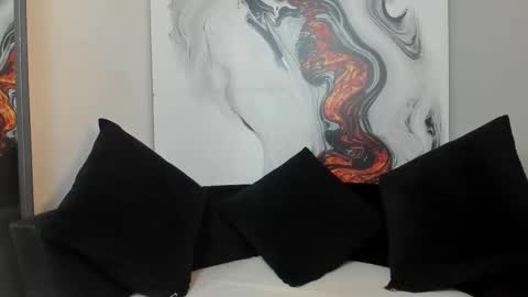 charlottegray_1 online show from September 2025 04:01:01 AM