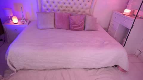 Snapshot of charlottejackson chatting on December 2025 04:32:01 AM ill be online tomorrow December 1st online show from December 2025 04:32:01 AM