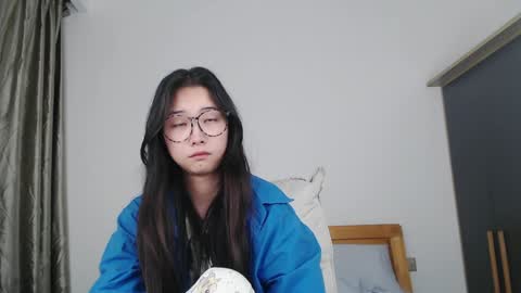 Charlotte online show from December 2024 05:43:01 PM