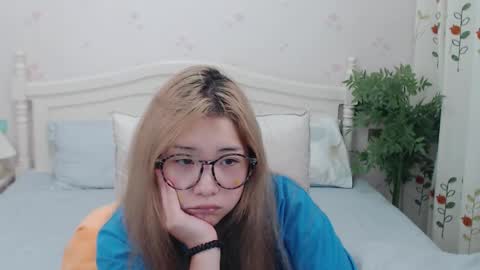 Charlotte online show from September 2025 01:00:01 PM