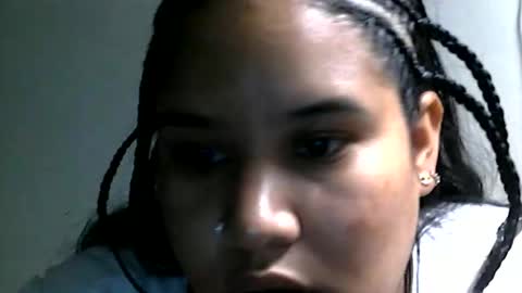 charlottequeen_21 online show from April 2026 12:40:02 PM