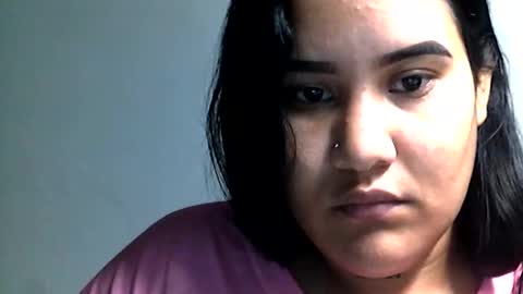 charlottequeen_21 online show from June 2026 03:55:01 PM