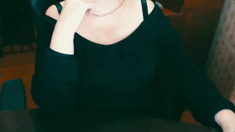 CharlotteXTasty online show from December 2024 05:48:01 PM