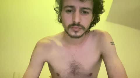 Snapshot of charluzze chatting on June 2026 06:45:02 AM charluzze online show from June 2026 06:45:02 AM