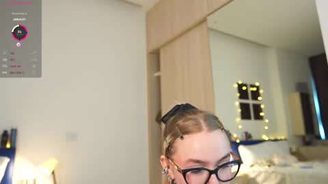 my fansly Charming daisy              My Wishlist  for new toys     online show from February 2025 07:37:02 AM