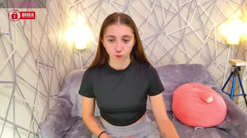 CharmingLIA online show from September 2025 06:02:02 PM