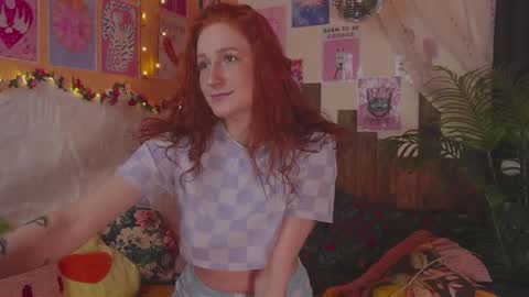 Snapshot of charming_lilly chatting on February 2026 01:18:01 PM Lissa online show from February 2026 01:18:01 PM