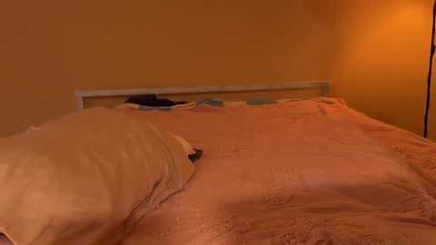 katie online show from December 2025 11:48:01 AM