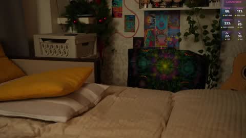 Belle and Miley online show from January 2025 07:27:01 PM