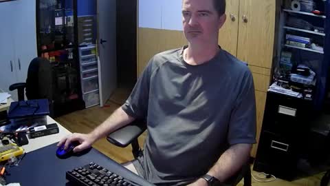 wanaBeYourToy online show from November 2025 11:34:02 AM