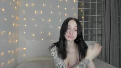 Alice online show from October 2025 12:38:02 AM