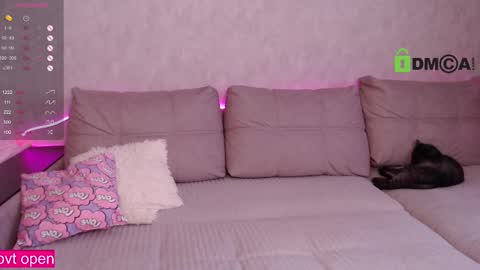 Snapshot of chatur_babes_ chatting on February 2025 04:28:02 AM Im Elya inst Elya Elfie online show from February 2025 04:28:02 AM