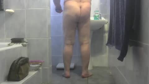 Snapshot of chaturbatordeluxe chatting on December 2025 03:35:02 AM chaturbatordeluxe online show from December 2025 03:35:02 AM