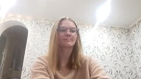 Snapshot of chauknispel chatting on April 2026 09:23:02 PM Olivia online show from April 2026 09:23:02 PM