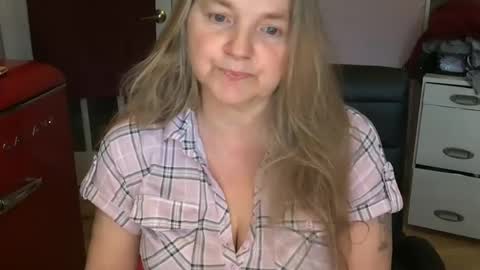 chealsiek online show from September 2025 01:59:02 PM