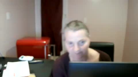 chealsiek online show from October 2025 12:41:02 AM