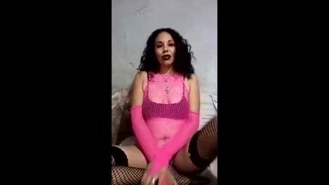 chechu261084 online show from May 2026 10:15:02 PM