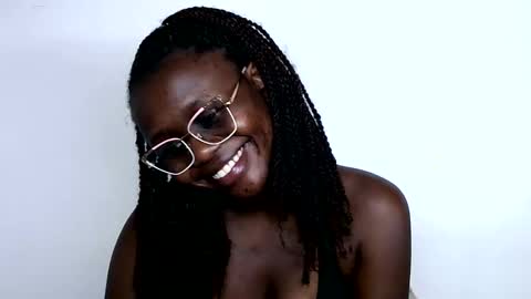 cheeky_charms online show from October 2025 09:47:02 PM