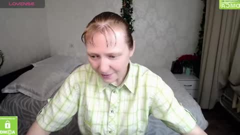 cheerful_madam1 online show from April 2026 01:41:02 PM