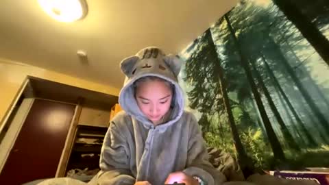 Snapshot of chellybear101 chatting on July 2026 08:18:01 AM chellybear101 online show from July 2026 08:18:01 AM