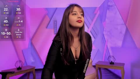 Snapshot of chellyguzman chatting on June 2026 12:00:02 PM chellyguzman online show from June 2026 12:00:02 PM