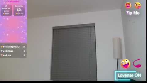 Snapshot of chelseablondeuk chatting on February 2025 10:39:02 PM ChelseaBlonde online show from February 2025 10:39:02 PM