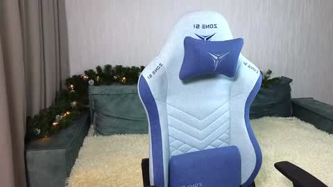 LUCASRYANPVT IS OPEN online show from December 2024 09:21:02 AM