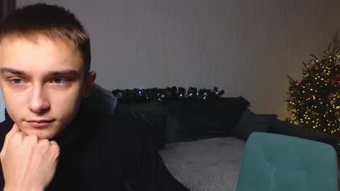 LUCASRYANPVT IS OPEN online show from December 2024 06:45:01 AM