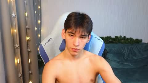 LUCASRYANPVT IS OPEN online show from February 2025 09:51:02 AM