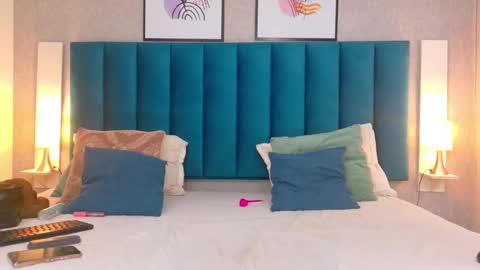 Snapshot of cheneelllorens chatting on February 2025 09:02:01 PM online show from February 2025 09:02:01 PM