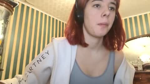 Emely online show from February 2026 05:33:01 PM