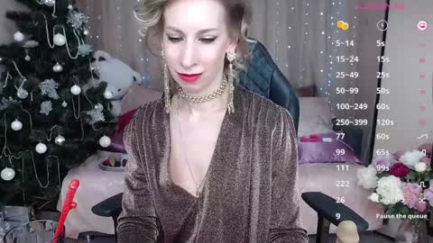 Adriana online show from December 2024 02:33:01 PM
