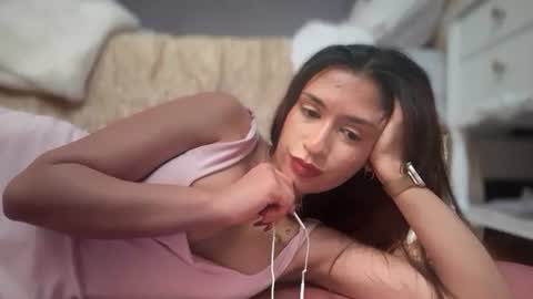 cherliecarmen online show from November 2025 02:50:02 PM