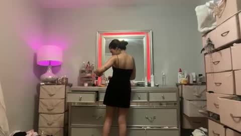 cherliecarmen online show from December 2025 08:47:02 PM