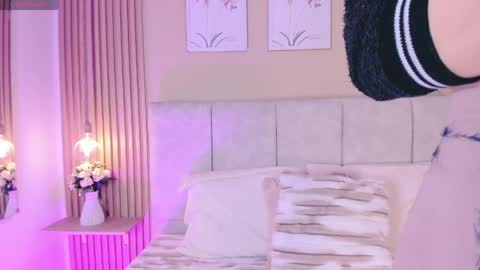 cherlyn_1 online show from May 2026 03:27:01 PM