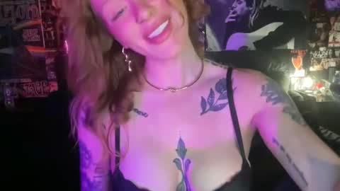 Cherry  online show from November 2025 04:58:02 AM