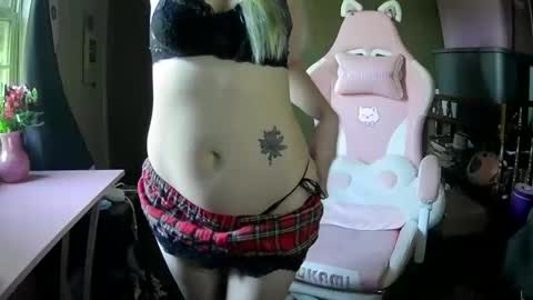 Cherri online show from March 2026 10:46:01 PM