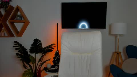 Cherry  Kiss online show from February 2026 07:40:01 AM