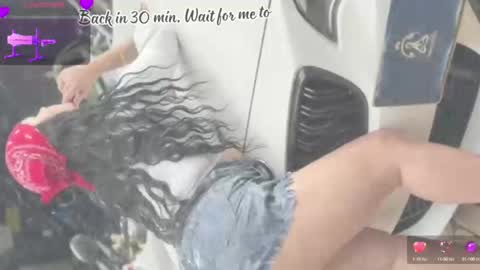 C H E R R Y  online show from September 2025 11:10:01 AM